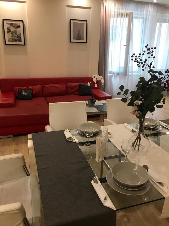 Old Town Apartment With Private Elevator Riga Buitenkant foto